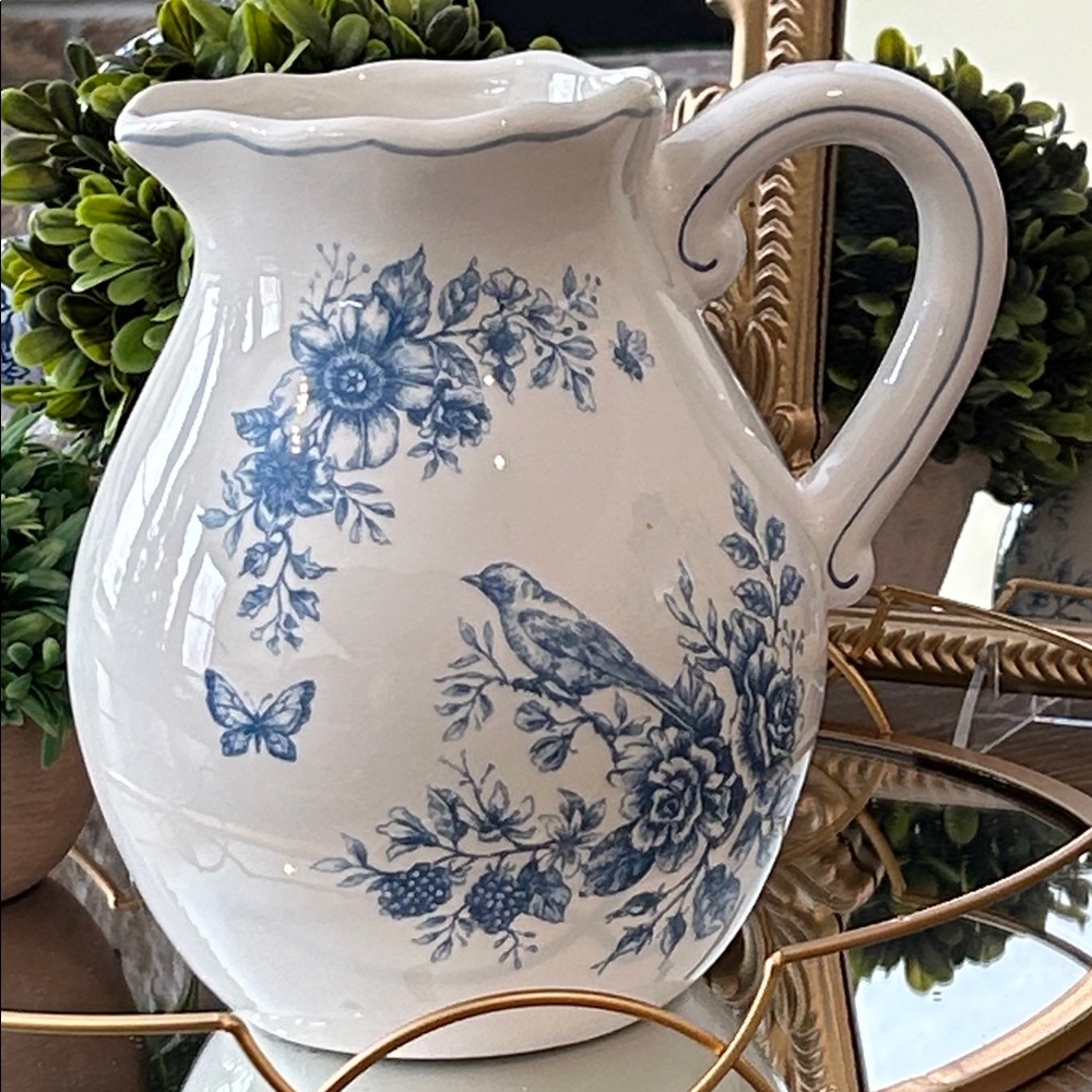 NEW! Vintage Inspired Shabby Chic Floral Blue & White Song Bird Ceramic Pitcher - Picture 3 of 10